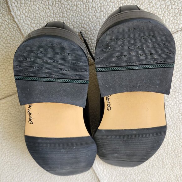 SZ 8.5  BLACK  LEATHER DRESS / CASUAL SHOES by BRUNELLO, Made in Italy main image 6